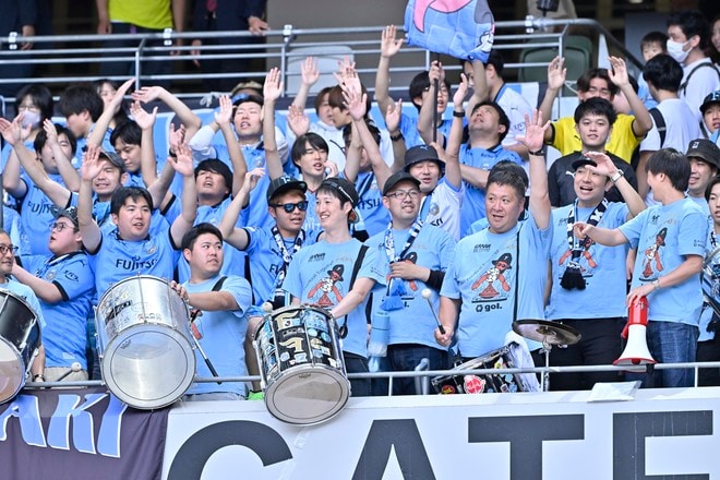 【サポーターアルバム】国立競技場を青く染め上げた川崎フロンターレのサポーター写真81枚！ ACLE準優勝後初の国内試合「鹿島アントラーズー川崎フロンターレ」の画像002