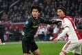 オランダ伝統の一戦『デ・クラシケル』に３人の日本人選手！｢板倉滉vs上田綺世&渡辺剛」が激しくぶつかり合った白熱の現地スタジアムに潜入【アヤックスvsフェイエノールト】PHOTOギャラリーの画像027