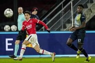 サッカー日本代表、ワールドカップアジア最終予選・中国代表戦「予想スタメン&フォーメーション」!!久保建英の先発は?冨安健洋と吉田麻也不在でピンチ!窮地をどう切り抜ける!?【図表】の画像