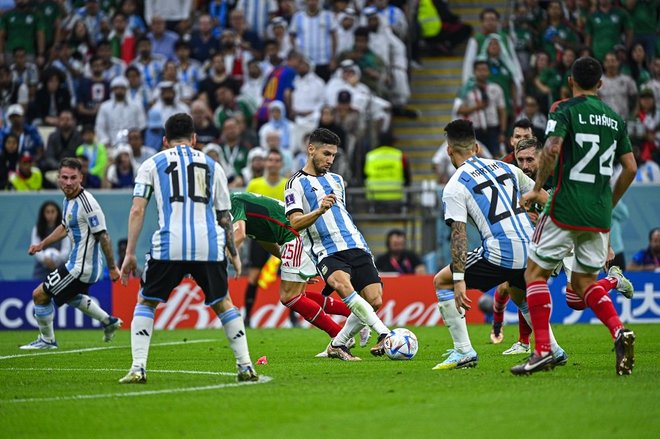 世界でも類を見ない「展開の遅さ」と「球際の強さ」という武器【アルゼンチン代表はカタール・ワールドカップを駆け上がれるか】(1)の画像