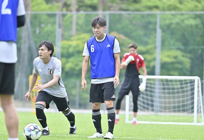 【サンフレッチェ広島「E-1」アルバム】J1広島に所属する日本代表5選手の13日＆14日の練習写真46枚！ジャーメイン良、中村草太、川辺駿、田中聡、荒木隼人、大迫敬介の現地写真の画像033