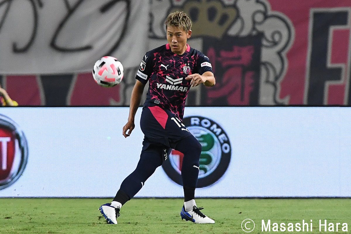 ルヴァン杯決勝 セレッソ大阪対名古屋グランパス 前日練習と会見 で見えた 因縁と覚悟 2 C大阪 瀬古歩夢は名古屋 柿谷曜一朗を 潰しに行く 遠慮はしない サッカー批評web