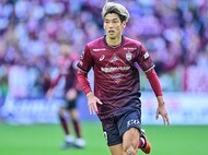 「こぼれ球に反応する体の動きがいかにもカズさん」三浦知良が2024年初戦で「ゴールへの嗅覚」披露！「さすがのポジショニング！」「この歳であの反応出来るのかよ」などの声が上がるの画像