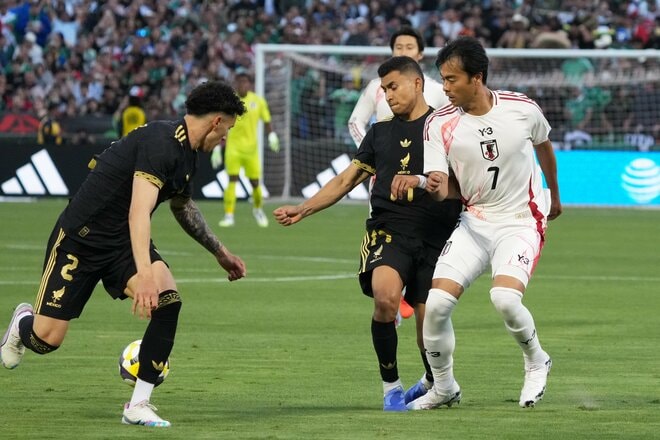 三笘薫との連携から久保建英がシュート、完璧な崩しから南野拓実がボレーも…スコアレスドロー！｢これまでとは違った強度の高い戦いができた｣と森保一監督が収穫を口にしたアメリカ遠征初戦【日本代表vsメキシコ代表】激闘PHOTOギャラリーの画像039