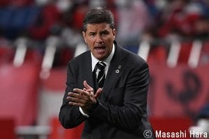 改革・浦和レッズ指揮官リカルド・ロドリゲス監督「3つの大会で長く戦うことができたのは浦和と名古屋だけ」「ここで満足してはいけない」【名古屋グランパスVS浦和レッズ直前、リカルドが語る2021年シーズン】(2)の画像