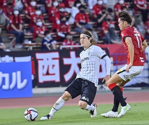 浦和サポvs酒井高徳「駒場抗争」を終結させた「試合中と試合後の2つの異例行動」の画像