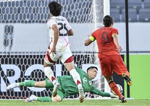 【植田直通＆早川友基アルバム】鹿島アントラーズの2人の中国戦でのプレー写真56枚！ 早川は日本代表デビュー、植田は久々復帰の記念姿「日本代表ー中国代表」の画像