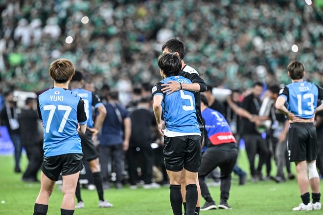 【川崎フロンターレアルバム】ACLE決勝で両SBとして奮闘した佐々木旭の写真40枚！ 試合後に見せた放心状態が表す、すべてを注ぎ込んだ姿「アル・アハリー川崎フロンターレ」の画像012