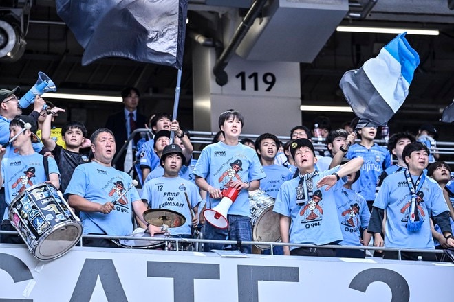 【サポーターアルバム】ACLE準優勝後初の国内試合に駆け付けた川崎フロンターレのサポーター写真80枚！ 国立を青く染め上げる「鹿島アントラーズー川崎フロンターレ」の画像027