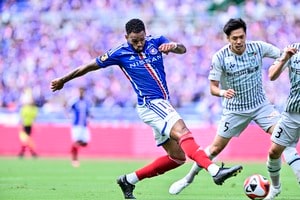 「凄いとしか言えないゴール」横浜FMのFWアンデルソン・ロペスが「もうわけわかんねぇよ…」と称賛！「フィニッシュまで完璧なのマジで最高すぎる」の声の画像