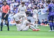 「すごい動画だ」偉業達成のJ1川崎FW小林悠を“超えられた”レジェンドが祝福！「カズさんイケおじすぎるな」「こんな素敵な先輩になりたい」の画像