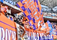 【2026年明治安田J2･J3百年構想リーグ　アルビレックス新潟vsカターレ富山「詳細分析」】新潟、「0－3」大ブーイングの前半から選手交代で一変　流れを変えたのはCBである理由【戸塚啓のJ2のミカタ】(2)