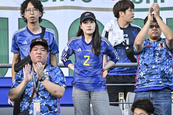 【サポーターアルバム】サッカー日本代表の中国戦完封勝利を支えたサポーター写真63枚！ 韓国・龍仁に駆け付けた現地観客席ショット「日本代表ー中国代表」の画像030