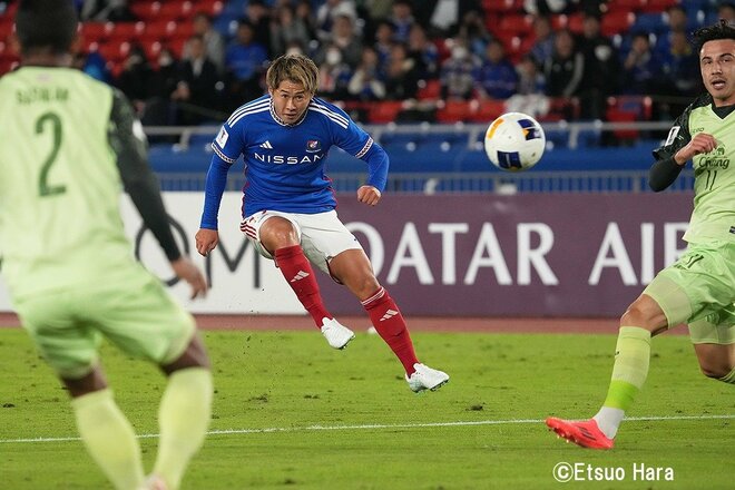 井上健太の豪快ミドルで先制！　横浜F・マリノス、無敗のブリーラム相手に5-0大勝【AFCチャンピオンズリーグエリート4節　横浜F･マリノスvsブリーラム・ユナイテッド】原悦生PHOTOギャラリー｢サッカー遠近｣の画像002