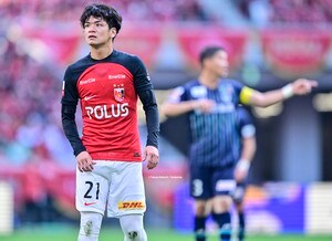 【ルヴァン杯決勝で浦和MF大久保智明が感じたこと。100％を出せないもどかしさの中で(1)】「勢いを与える」と「落ち着かせる」という矛盾する二つの役割の間での葛藤の画像