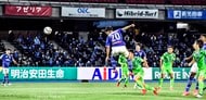 川崎フロンターレ、3戦連続逆転勝ち!(1)「VAR」を打ち消してPKを得たヴィッセル神戸戦「等々力劇場の熱気」の画像
