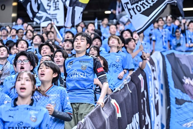 【サポーターアルバム】ACLE準優勝後初の国内試合に駆け付けた川崎フロンターレのサポーター写真80枚！ 国立を青く染め上げる「鹿島アントラーズー川崎フロンターレ」の画像023