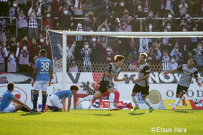 【横浜FCVSヴィッセル神戸】「降格決定」横浜FC早川知伸監督「J2に降格し自分のミッションが達成できなかった」原悦生PHOTOギャラリー「サッカー遠近」の画像