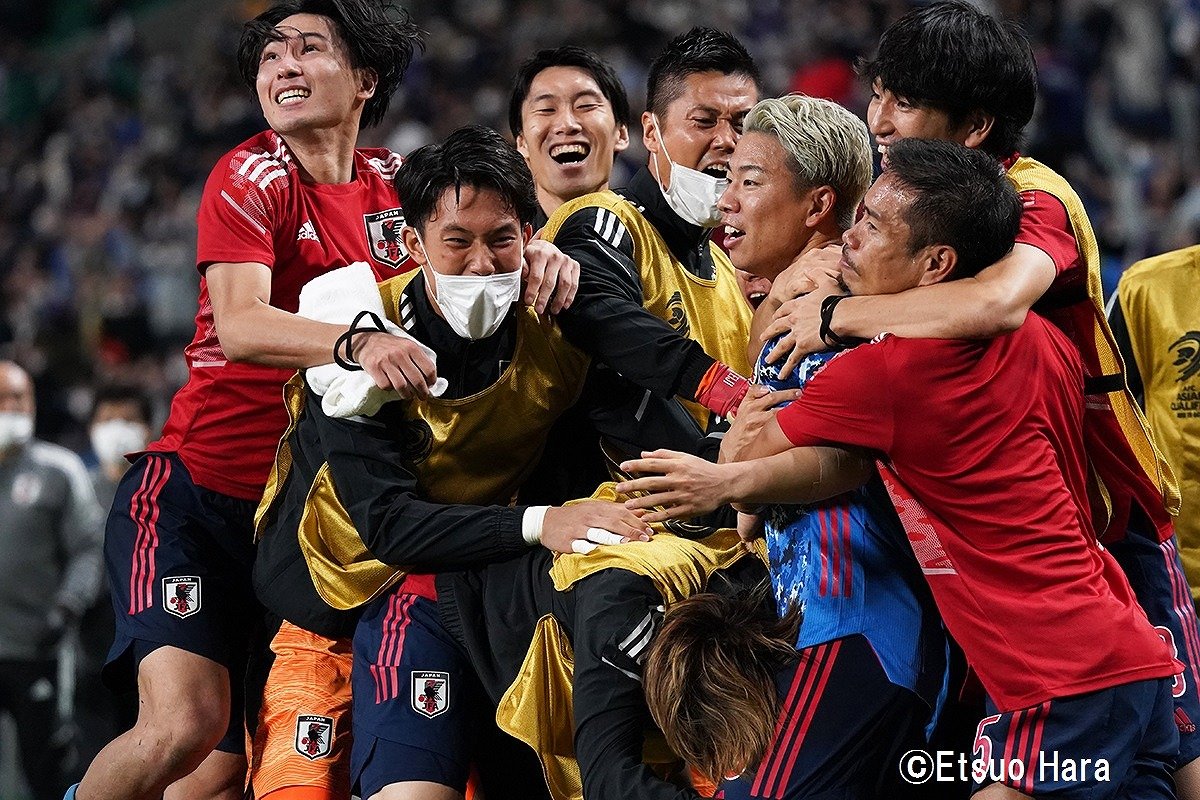 ワールドカップ最終予選 サッカー日本代表vsオーストラリア代表 窮地 の中での大歓喜 日本がオーストラリアに２対１で勝利 原悦生photoギャラリー サッカー遠近 概要 日本代表 原悦生photoギャラリー サッカー遠近 サッカー批評web