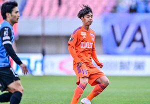 「パスセンス神すぎる笑」新潟・伊藤涼太郎が魅せた、川崎守備を１発で切り裂く「絶品スルーパス」が大絶賛！ 状況をひっくり返した衝撃ワンプレーの画像