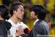 ｢そんなに悪くないでしょ？｣と“奇跡”の復活を目指す南野拓実のシュート＆ドリブル映像公開！ 笑顔満載の1分5秒に｢W杯に行く気満々すぎるやん｣の画像