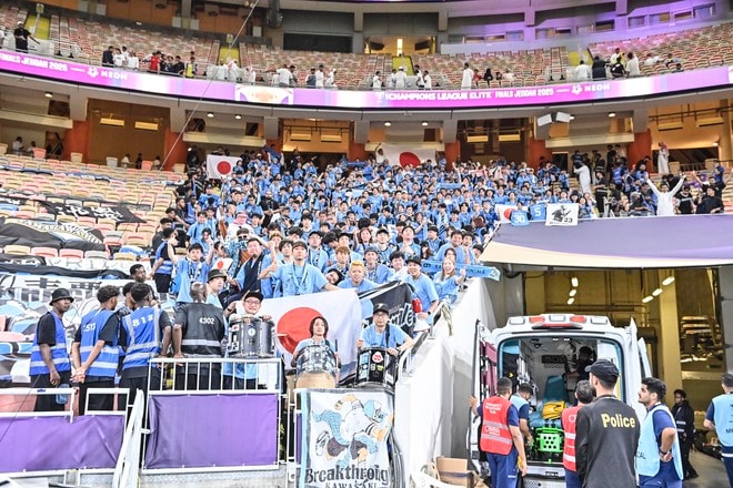 【サポーターアルバム(3)】3得点勝利でクラブ初アジア・ファイナリスト！ ACLE準決勝に駆け付けた川崎サポーターの現地撮影62枚！「川崎フロンターレ―アル・ナスル」の画像054