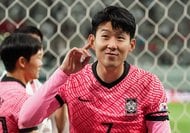 「これは痺れる」「優勝」カタールワールドカップ出場国のデンマーク代表が「新ユニフォーム」発表! 「ユーロ1992」のキットをオマージュしたデザインにファン歓喜の画像