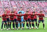「これは褒めるしかないw」J1広島新戦力の“ハットトリック完成”FKに驚き広がる!「左足 頭 右足」「やばい!!!」などの声の画像
