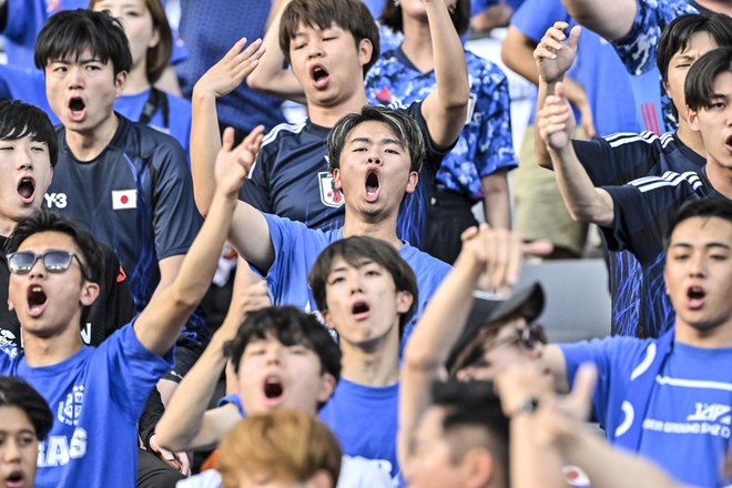 【サポーターアルバム】サッカー日本代表の中国戦完封勝利を支えたサポーター写真63枚！ 韓国・龍仁に駆け付けた現地観客席ショット「日本代表ー中国代表」の画像048