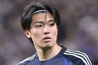 「見た目も中身もイケメンとか最強かよ」日本代表MF中村敬斗、短すぎソックスの理由を明かして大反響　中3時代の爆イケ秘蔵ショットも