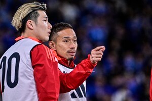 【北朝鮮戦で森保ジャパンにエネルギーを注入！プレミアリーガー橋岡大樹の流儀(1)】“前への意識”を後押しした「長友佑都の言葉」。浦和時代から8試合目で見せたものの画像