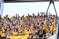 【仙台サポーターアルバム(1)】千葉戦に2000人が駆け付けたベガルタ仙台のサポーター写真99枚！ 雨中で声援鳴り響かせた「ジェフユナイテッド千葉ーベガルタ仙台」の画像034