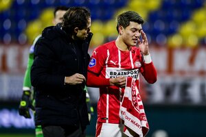 日本代表・堂安律の衝撃顔面ショットが｢話題｣!!オランダリーグ2戦ぶりスタメンも…出血で｢負傷交代｣！SNSでは｢お大事に｣｢一周まわって可愛い｣の声も【画像】の画像