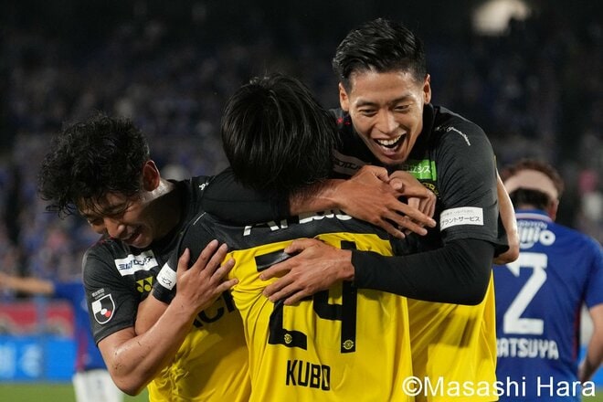 ｢鹿島を追走｣柏が｢ロドリゲス監督の申し子｣のゴールで先制、｢9試合勝ちなし｣横浜FⅯが｢長いトンネル｣を抜ける日はいつか【横浜F・マリノスvs柏レイソル】PHOTOギャラリーの画像008
