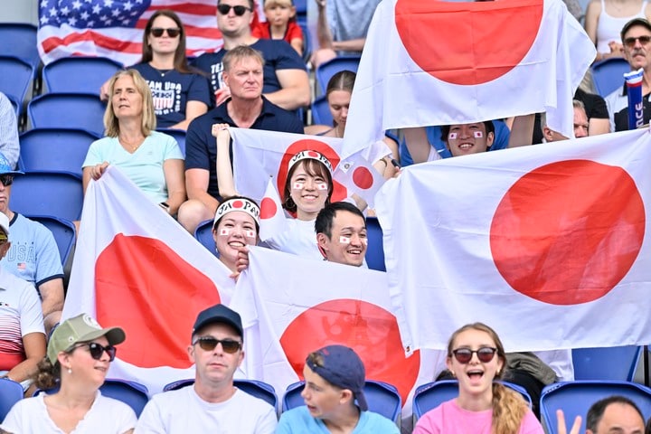 ｢adidas Originals×BAPE｣がコラボ！ 90年代の日本代表“炎柄ユニ”とアメリカ代表“星条旗ユニ”が復刻!?｢これは買うしかないユニ｣｢ララスが着てたユニフォームだ｣