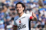｢想像を遥かに超えよう！｣｢俺たち絶対に無敵だ！｣浦和の田中達也暫定監督の“ロッカールームスピーチ”が熱い！｢気持ちが乗ってるよな｣｢達也みたいな上司が欲しい！｣の画像
