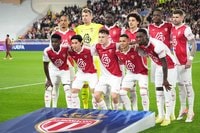 ｢タキ、愛されてる｣｢いつも一緒だよ｣モナコの選手全員がお揃いの“頑張れタキTシャツ”着用でウォーミングアップ！｢泣きそう｣｢欲しすぎ、毎日着たい｣