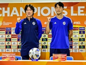 「川崎のスタイルは十分理解している」と語る蔚山・洪明甫監督に直撃した2つの質問。「川崎で警戒する選手」と「日本の気候・食事」に何を語ったかの画像