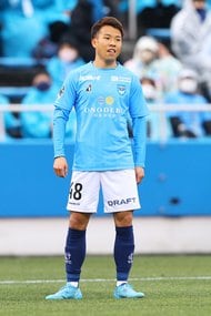 【J2大波乱のスタート】鄭大世が決めた「町田のJ2通算100勝目」!岡山に新加入のオーストラリア人MF、千葉の新大型ブラジル人CF、新潟が獲得したポルトガル人FW、仙台に加入のアルゼンチン人MF…“リーグの行方を左右する”外国人選手の「合流時期問題」【戸塚啓のJ2のミカタ】(2)の画像