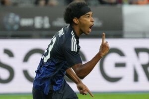 広島J1優勝で｢W杯メンバー入り｣日本のハーランド、ハキミになれる｢酒井宏樹以来｣長身SB【Eｰ1選手権の｢収穫｣と秋遠征の｢課題｣、北中米ワールドカップ｢優勝｣への大激論】(2)の画像