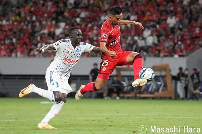 名古屋グランパス・森下龍矢のシュートで勝利！ PHOTOギャラリー【明治安田J1リーグ 第22節 名古屋グランパスvsアルビレックス新潟 2023年8月5日 19:04キックオフ】の画像006