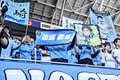 【サポーターアルバム】敵地で勝利を掴んだ川崎フロンターレのサポーター写真75枚！ 圧巻の応援で勝ち越し導く「サンフレッチェ広島ー川崎フロンターレ」の画像041