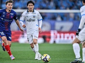 「ボールが嬉しそうなんよね」J1川崎の戻ってきた背番号10大島僚太の“多摩川クラシコ”絶品ボールタッチ集に反響！「改めて大島僚太がどれだけ天才か思い知ったね」の声の画像