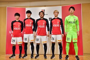 「むちゃくちゃかっこいい!!」浦和レッズが発表した「24年新ユニフォーム」に「かっこいい」と絶賛の嵐！「この映像、観れば観るほど良いな」と紹介動画も称賛されるの画像