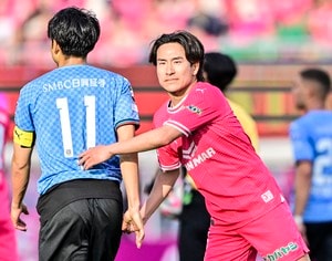 【登里享平との初対戦が逆に古巣・J1川崎に与えたものとは。復活を期す中で(2)】登里が「その力がフロンターレです」と訴えたこと……C大阪に還元する川崎のメンタリティの画像