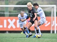 「カッコいいなぁぁぁぁ」試合後の三笘薫がファンを「秒で魅了」！「やっと笑顔」「髪がピョコってなってるのも可愛い」などの声の画像
