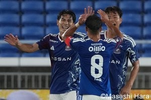 横浜F・マリノス｢名門復活｣は本物か(1)J1上位陣を襲う逆襲組！鹿島を撃破｢昇格組｣の恐るべき進化！｢古豪復活組｣は鬼門・柏スタジアムで完勝劇！の画像