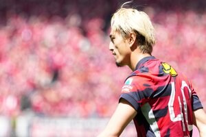 絶対エース｢美しい｣完璧オーバーヘッド、日本代表の至宝｢悔しい｣試合後、それでも｢気になる｣鈴木優磨のパンツ【鹿島アントラーズvs川崎フロンターレ】国立決戦PHOTOギャラリー25連写の画像