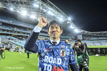 日本人で初めて 完全突破 したサッカー日本代表 森保一監督が 試合後にサポーターに謝罪 その優しすぎる理由 サッカー批評web