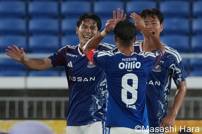 横浜FMの連続“ウノゼロ勝利”へ16歳三井寺眞が鮮烈ボレー！知念慶＆諏訪間幸成＆喜田拓也が歓喜！闘志が伝わるプレーで百年構想リーグ王者を撃破！【横浜F・マリノスvsヴィッセル神戸】激闘PHOTOギャラリーの画像008